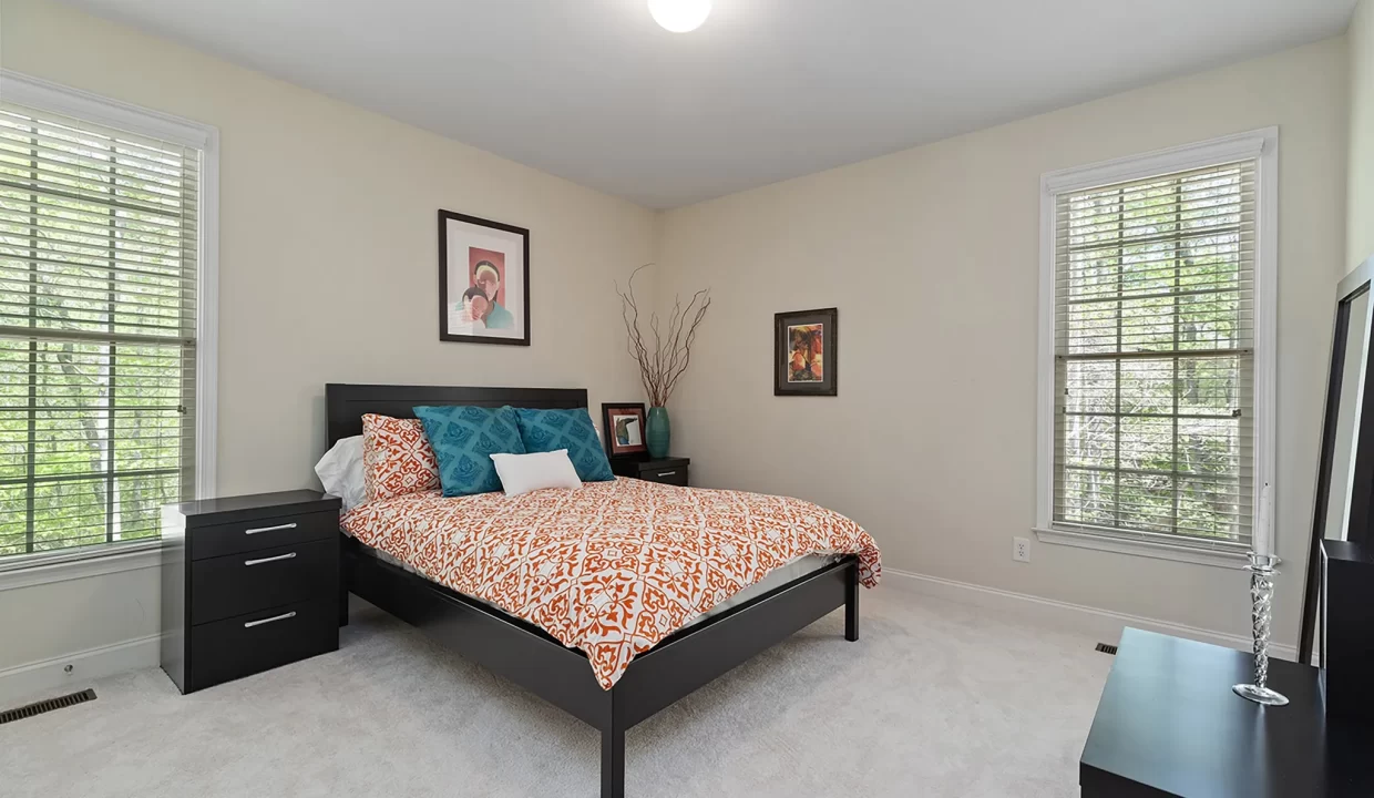 100-Evergreen-Trl-Atlanta-GA-30349-16