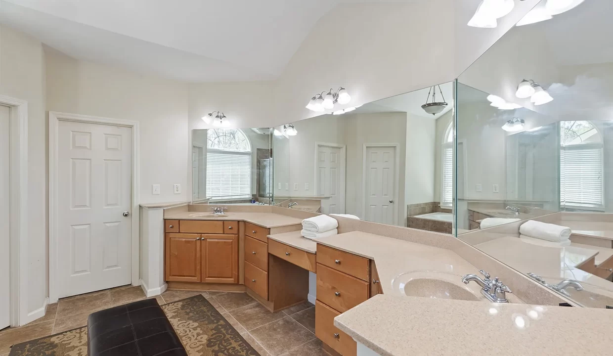 100-Evergreen-Trl-Atlanta-GA-30349-19