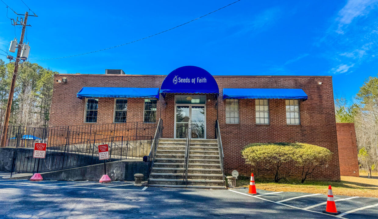 1581-Fairburn-Rd-SW - School-Building-Opportunity-1