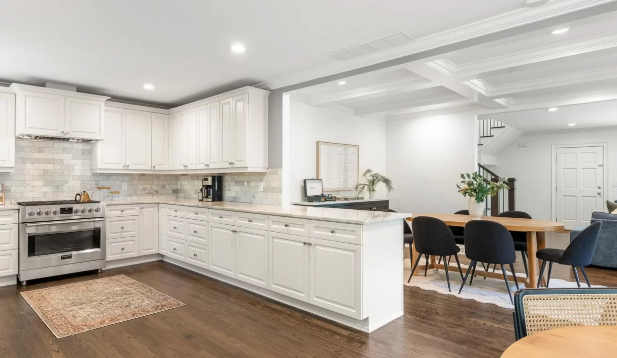 2554-Saint-Patrick-St-SE-Atlanta-GA-30317-6
