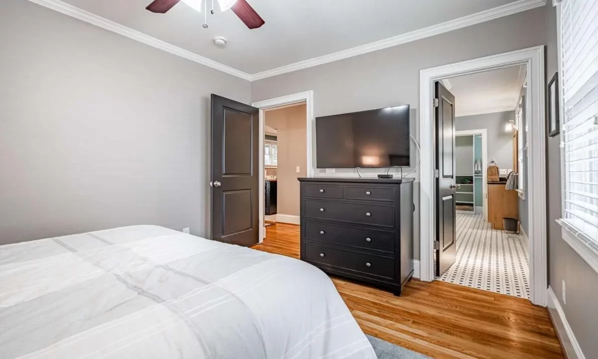 2580-Acorn-Ave-NE-Atlanta-GA-30305-12