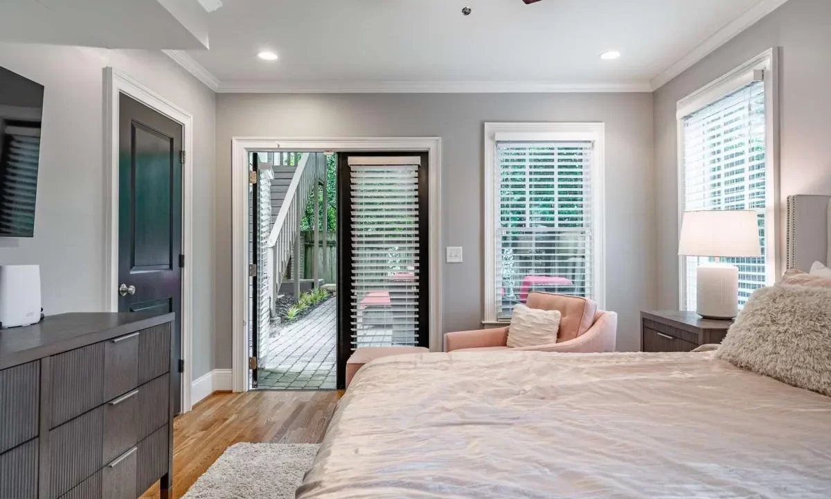 2580-Acorn-Ave-NE-Atlanta-GA-30305-15