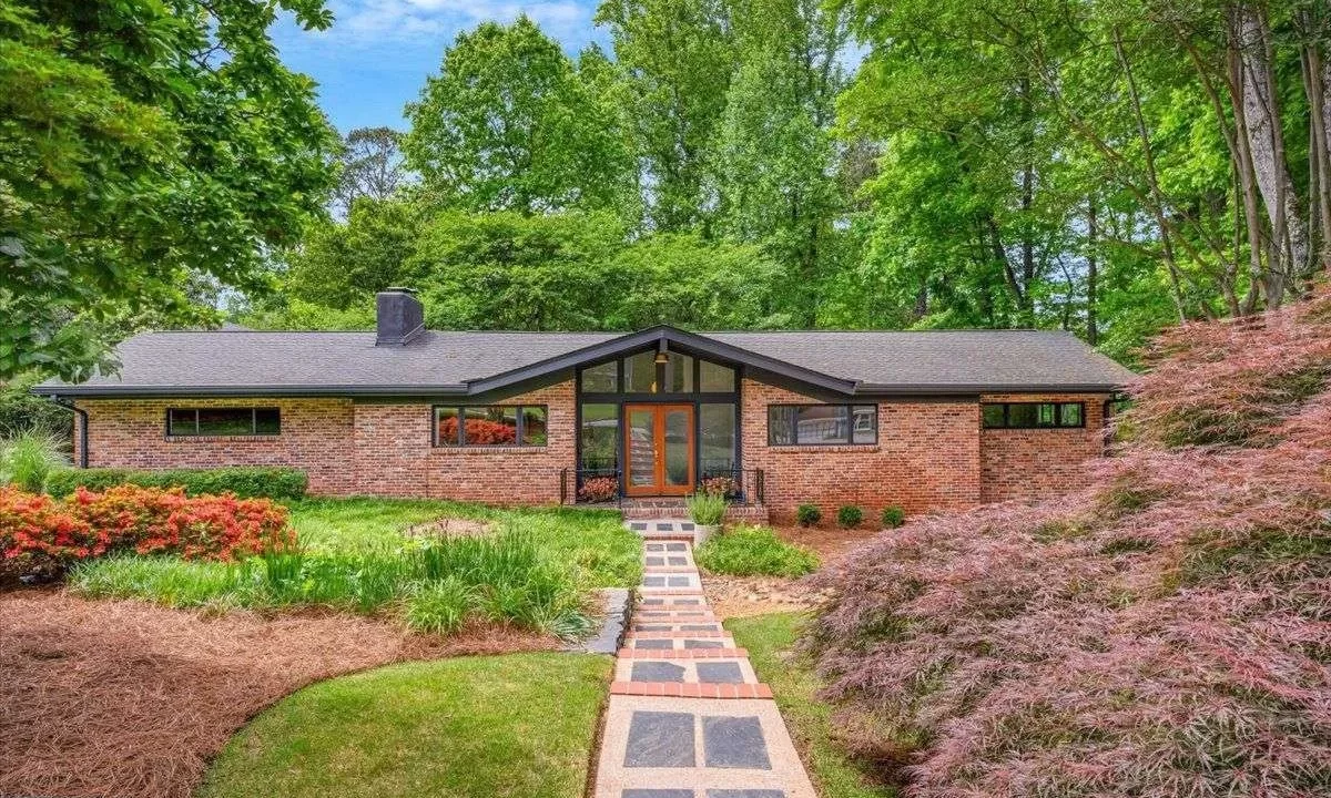 3270-Leslie-Ct-NE-Atlanta-GA-30345-1