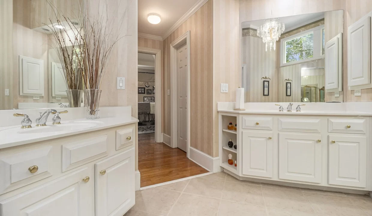 4855-Regency-Trce-SW-Atlanta-GA-30331-12