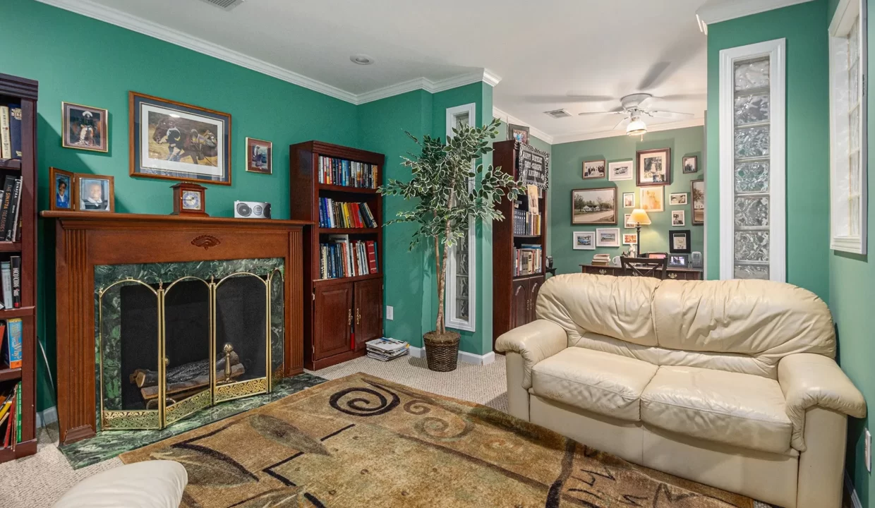 4855-Regency-Trce-SW-Atlanta-GA-30331-23